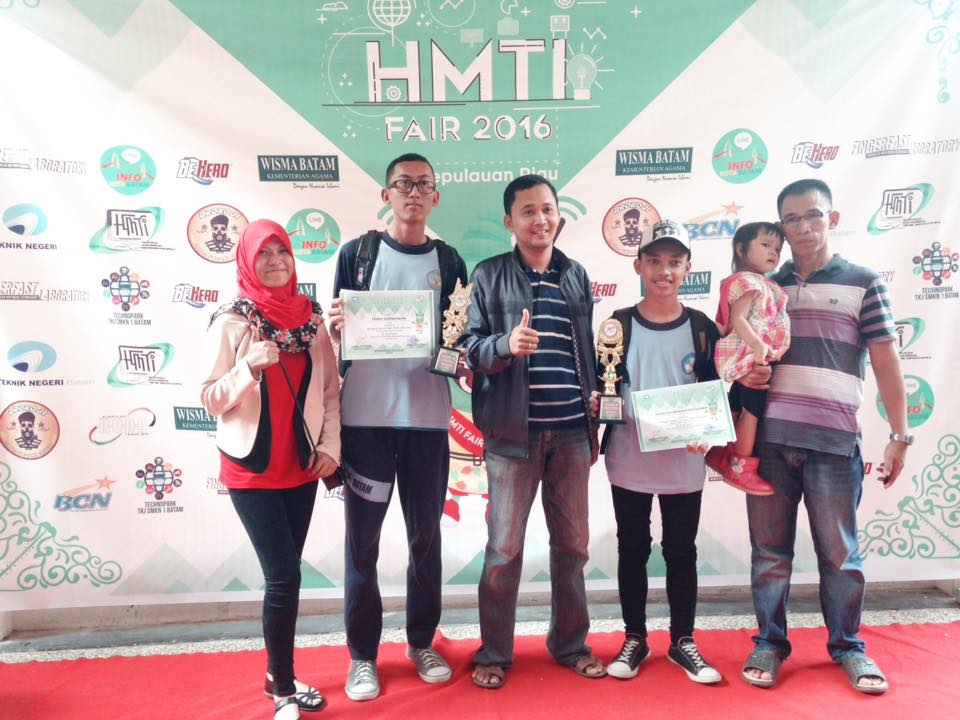 Gambar utama SMK Negeri 5 Batam Juara 2 Juara Desain Jaringan & Juara 3 Web Design di HMTI Fair 2016 Se-Kepulauan Riau