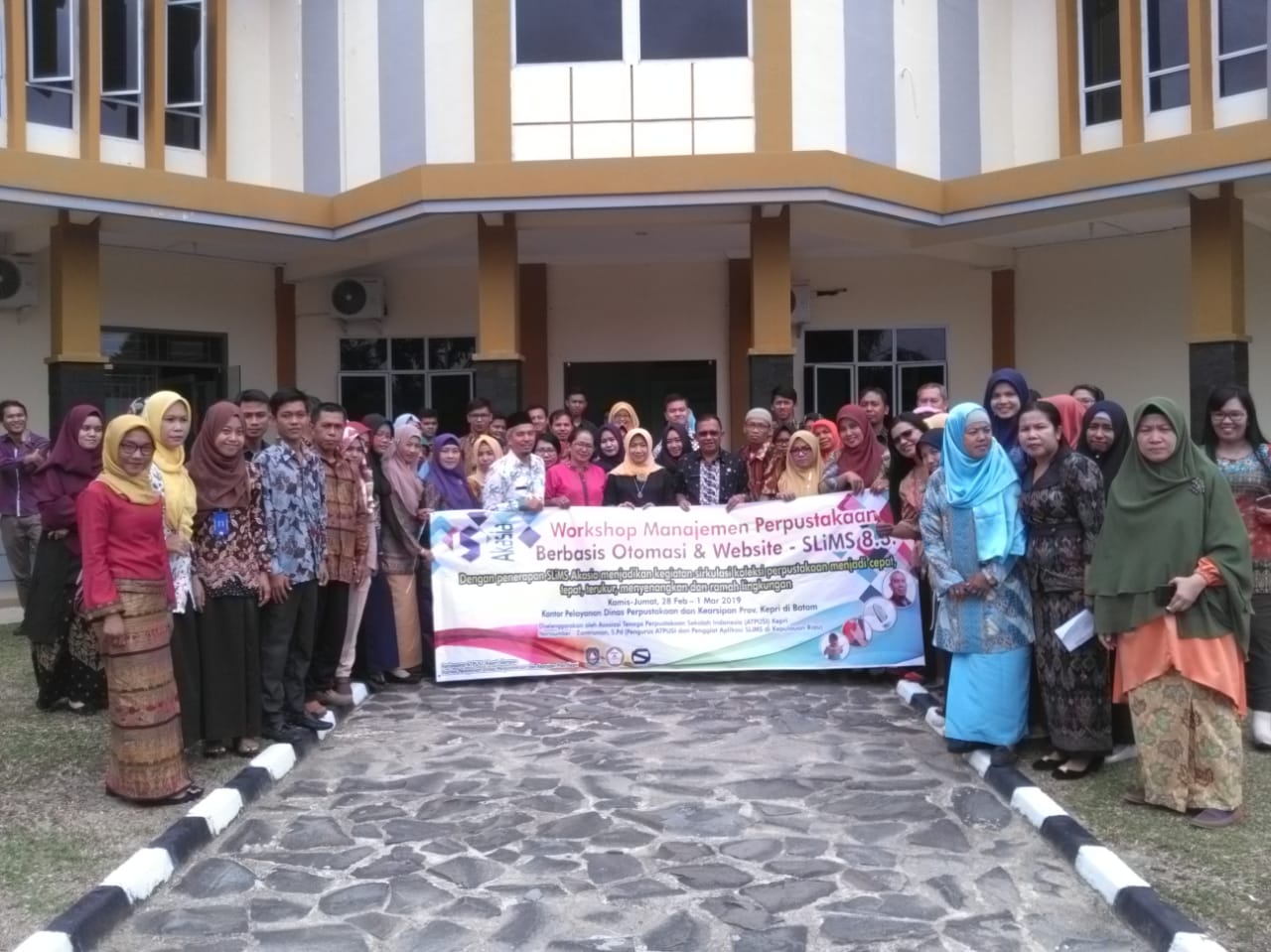 Gambar utama Workshop Manajemen Perpustakaan Berbasis Otomasi & amp; Website – SLIMS 8.3