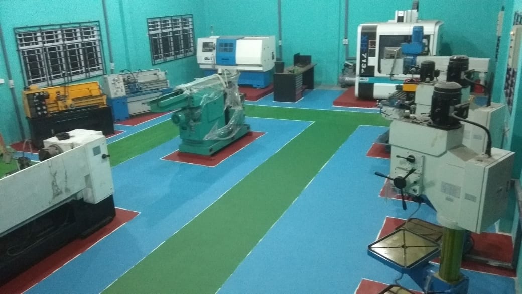 Gambar utama PENGECATAN LANTAI WORKSHOP MESIN