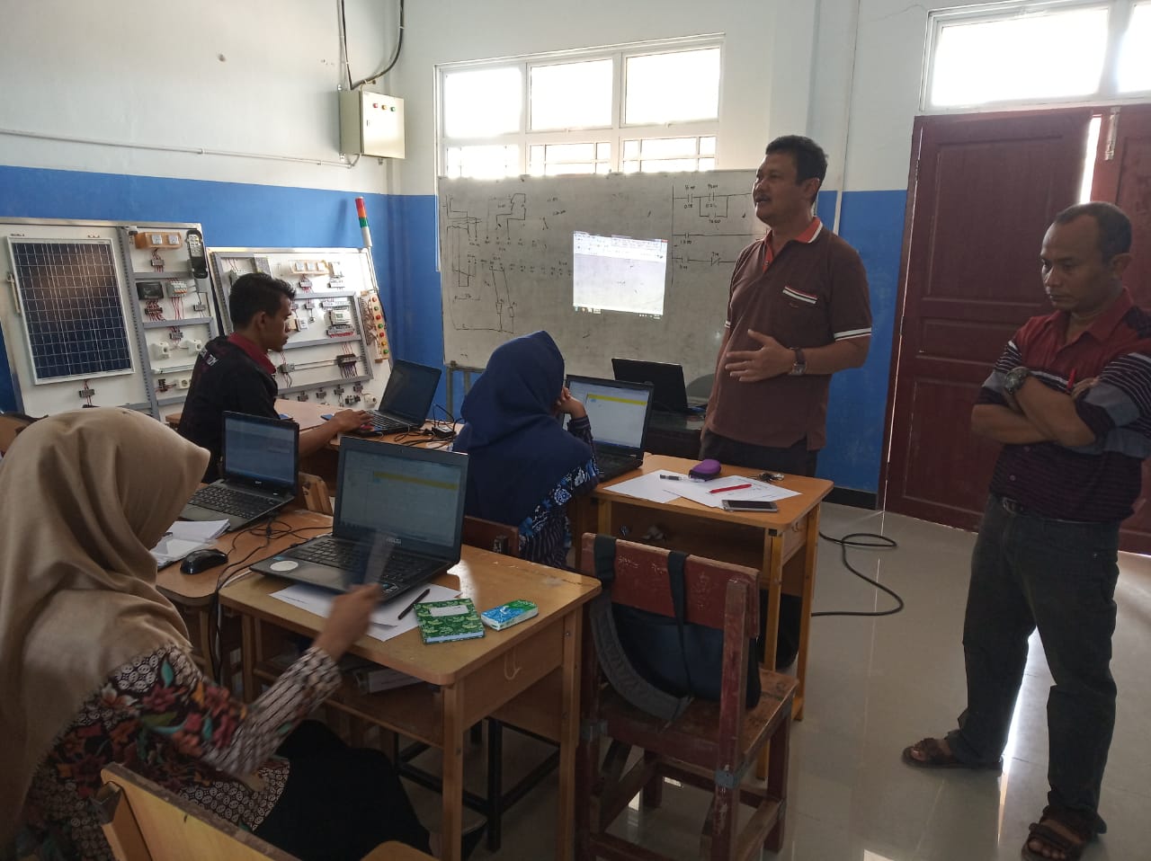 Gambar utama Bimtek Pembelajaran Programmable Logic Control LISKAP