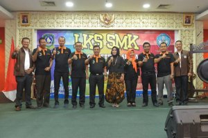 Gambar utama TINGKATKAN KWALITAS SISWA, DISDIK KEPRI GELAR LKS TINGKAT SMK 2019