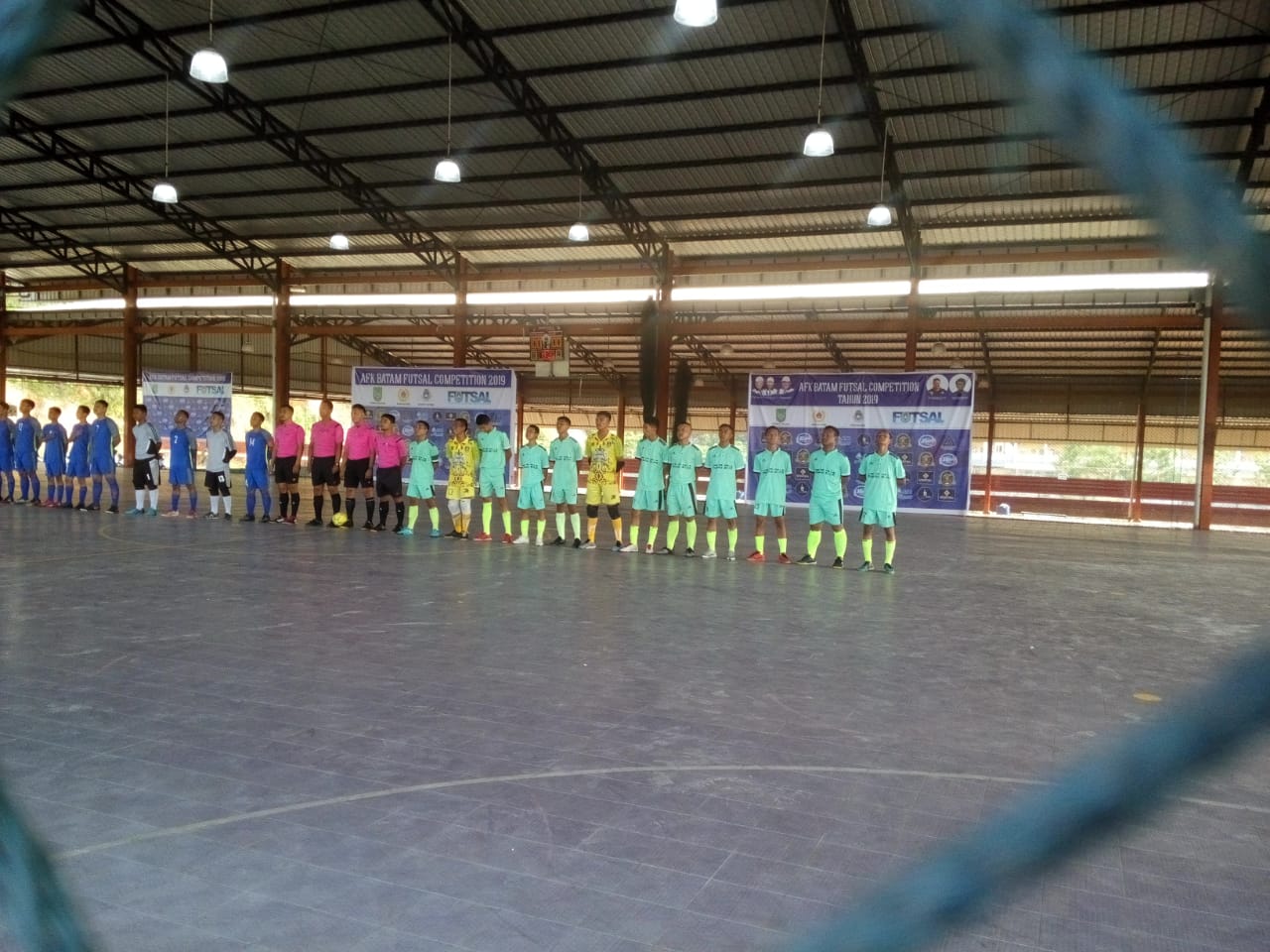 Gambar utama Team Futsal SMKN 5 Batam Lolos ke Babak Semi Final Di Tournament Futsal AFK U 21