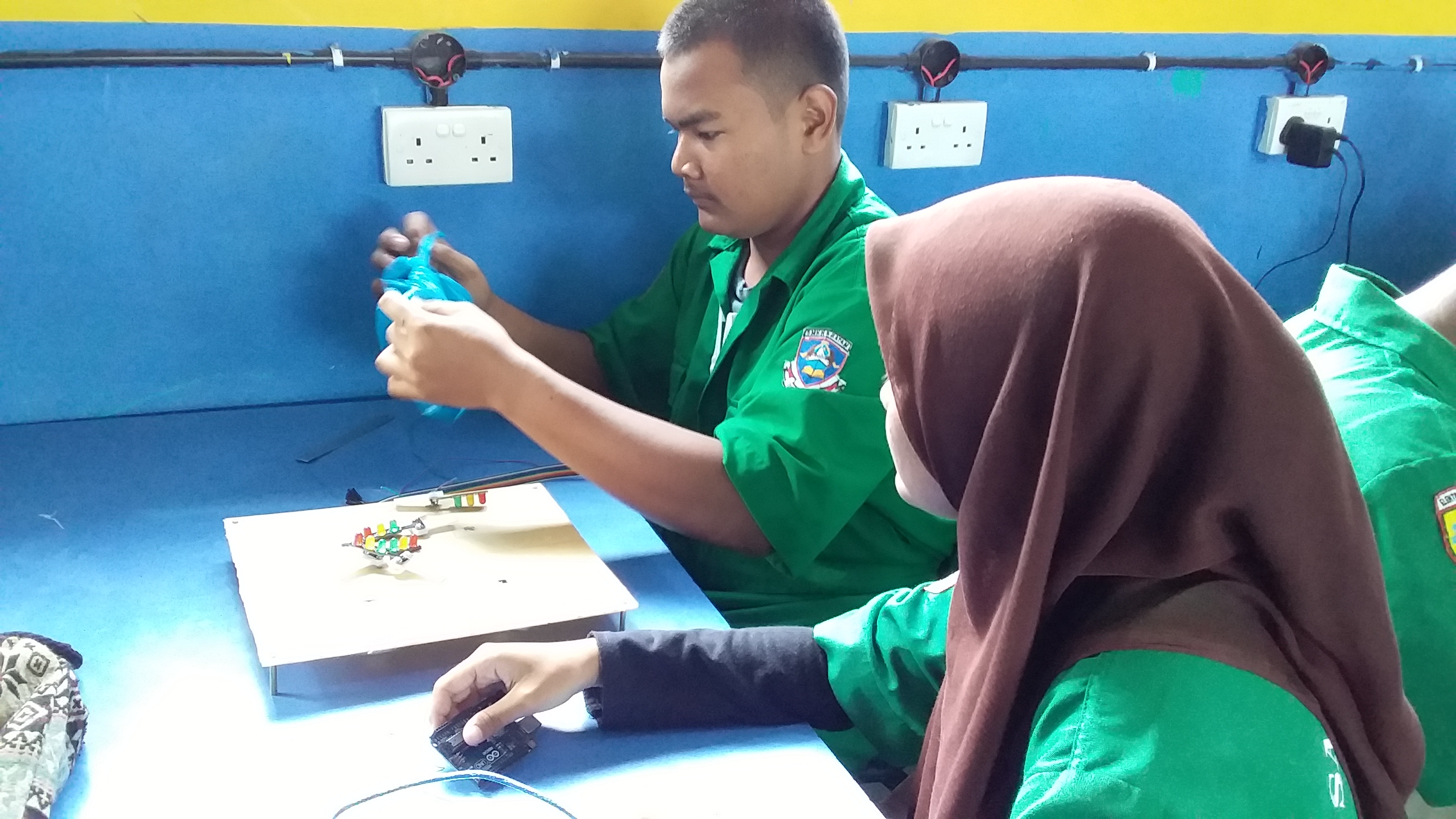 Gambar utama SMKN 5 Batam: Penerapan Model Pembelajaran Tefa pada Mapel Mikroprosessor dan Mikrokontroller di Jurusan Teknik Elektronika Industri