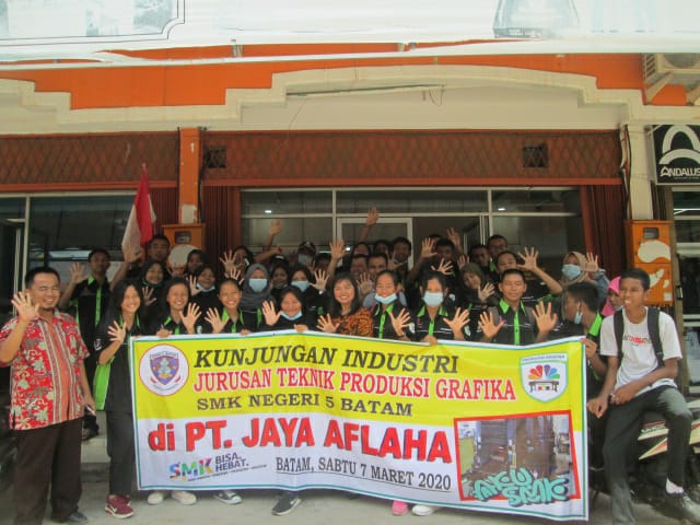 Gambar utama Kunjungan Industri Teknik Produksi Grafika PT JAYA AFLAHA.