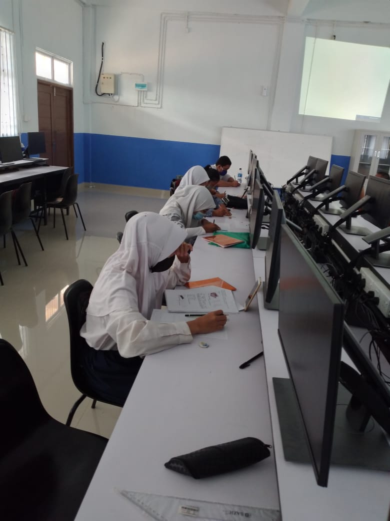 Gambar utama Praktikum C2  Kelas X Masa Pandemi (New Normal) Jurusan DRBK