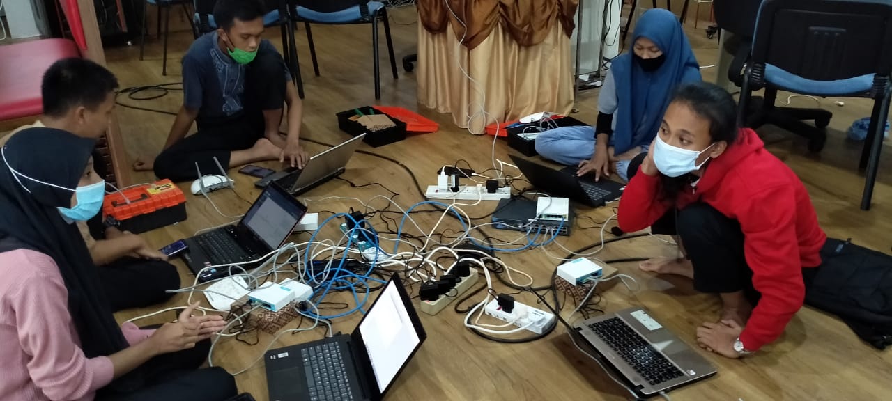 Gambar utama Sertifikasi BNSP…! Siswa TKJ SMKN 5 Batam mempersiapkan diri mengikuti ujian sertifikasi BNSP LSP P-1