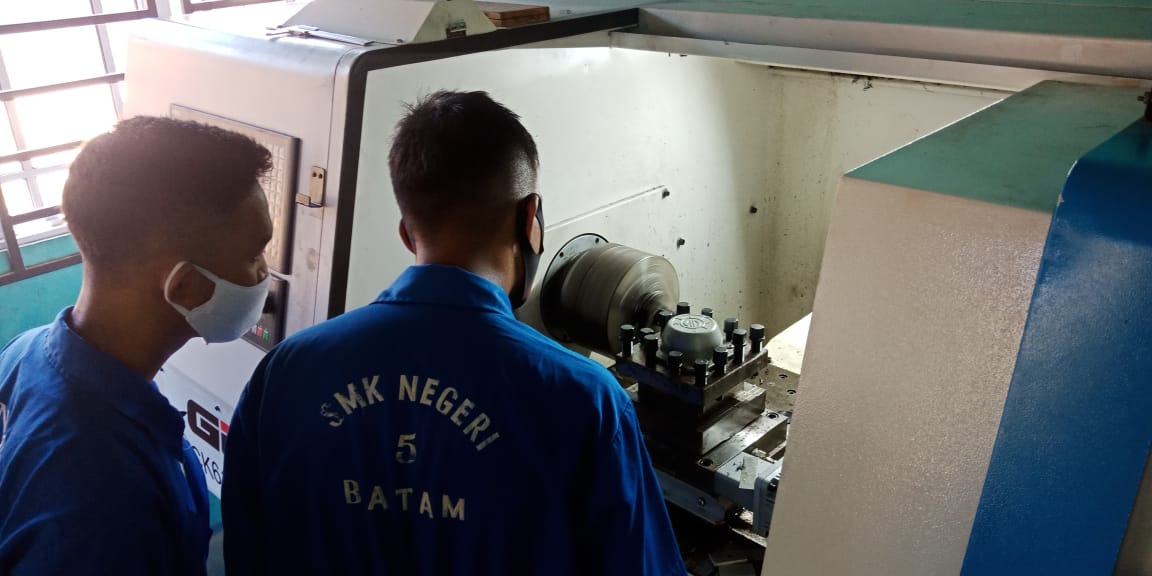 Gambar utama Kegiatan Siswa TPM di Workshop Selama Pandemi