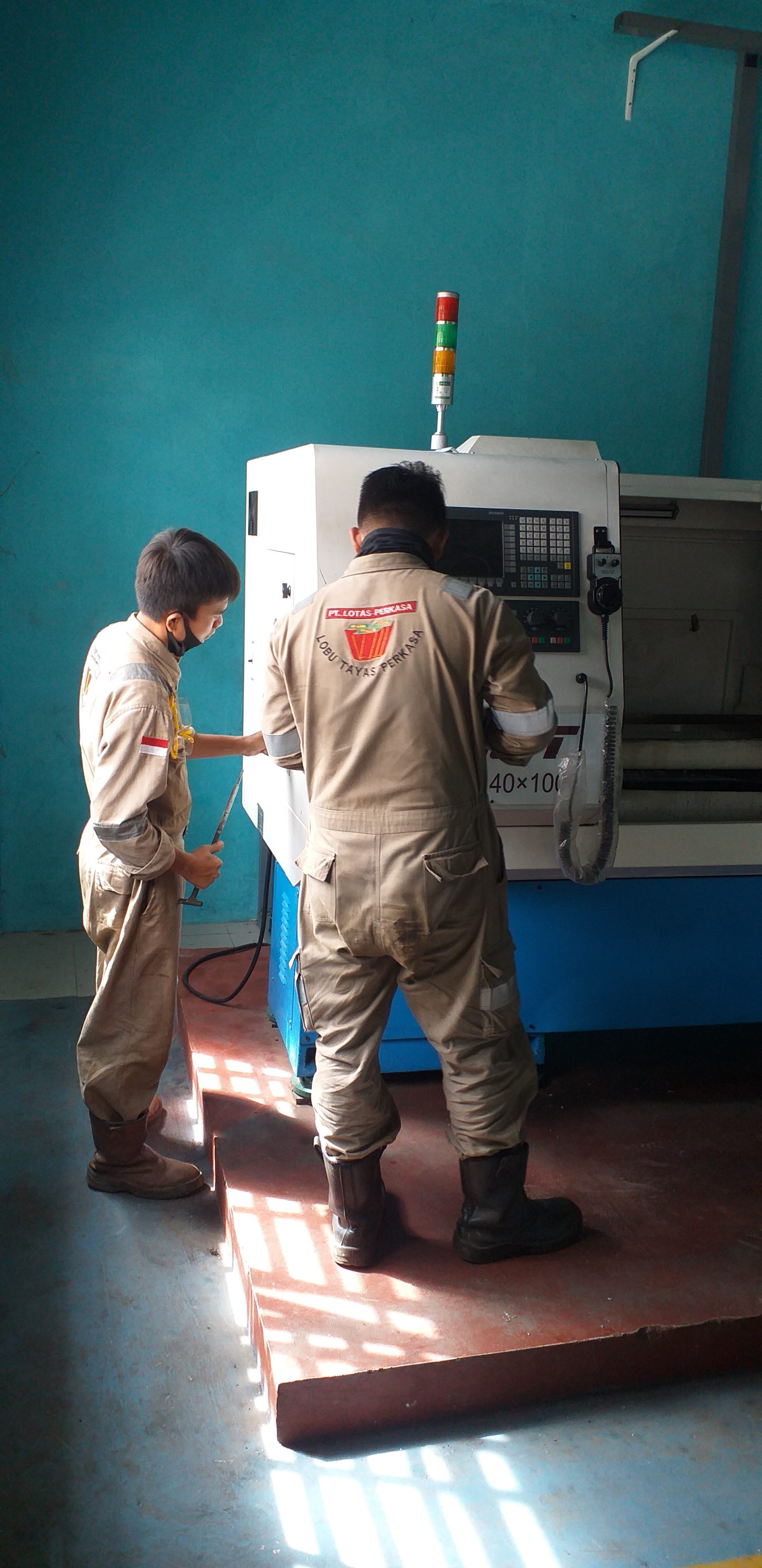 Gambar utama Penggantian Part Kopling Z Axis Motor CNC Turning
