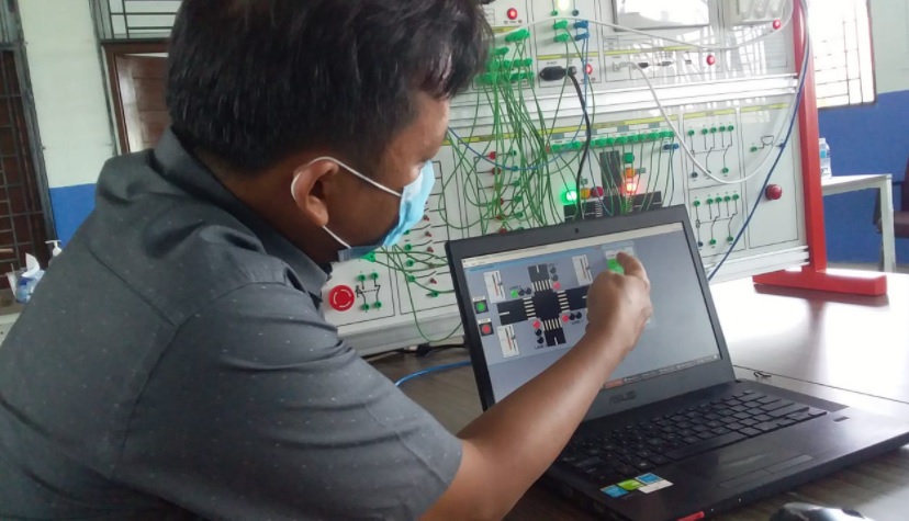 Gambar utama SMKN 5 Batam: Uji Fungsi dan Pelatihan Peralatan Praktik Bantuan dari Propinsi Kepri