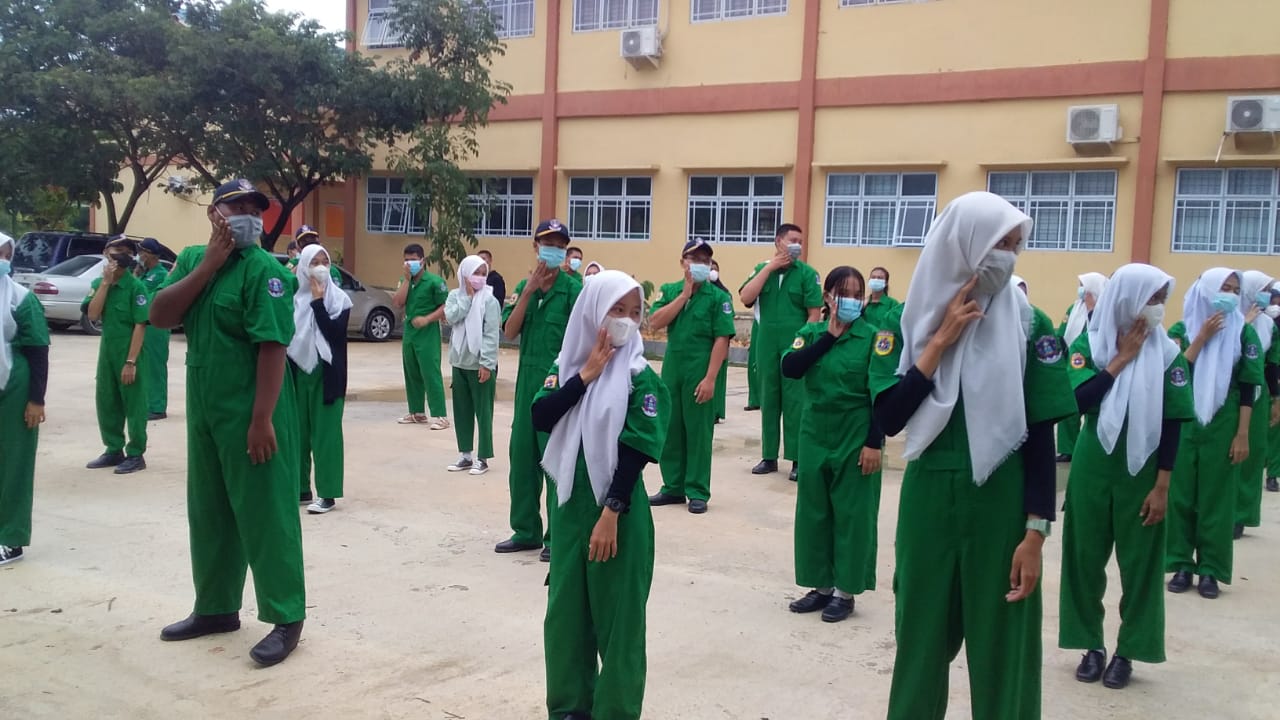 Gambar utama SMKN 5 Batam: Olah Raga dulu sebelum PTM di Jurusan TEI