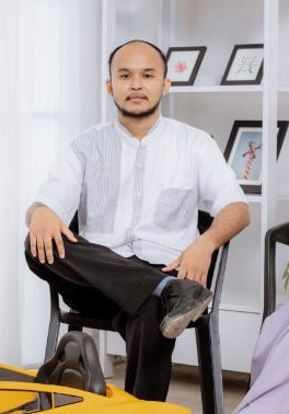 Gambar utama Mengenal Guru Kejuruan Jurusan Grafika SMKN 5 Batam