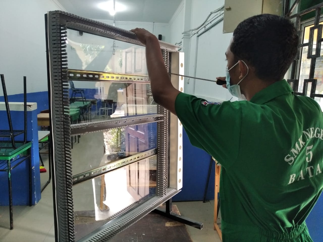 Gambar utama Pembuatan Trainer PLC Untuk Pembelajaran  Produktif