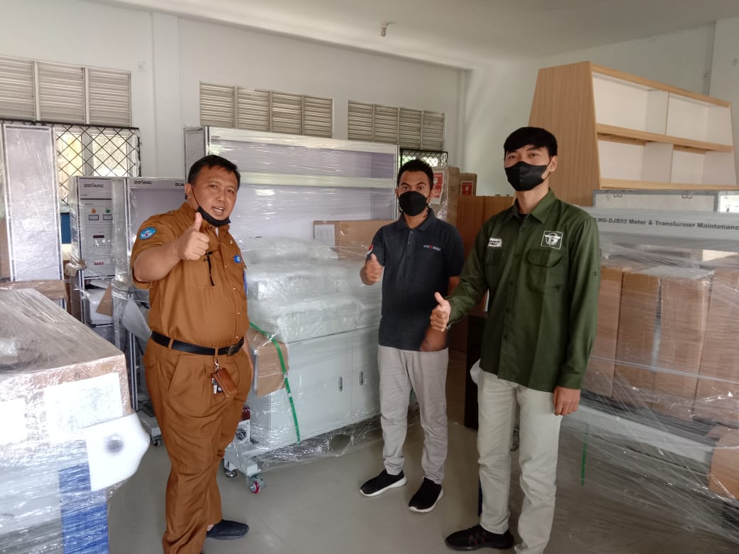Gambar utama Jurusan TITL SMKN 5 Batam Mendapat Bantuan  Trainer