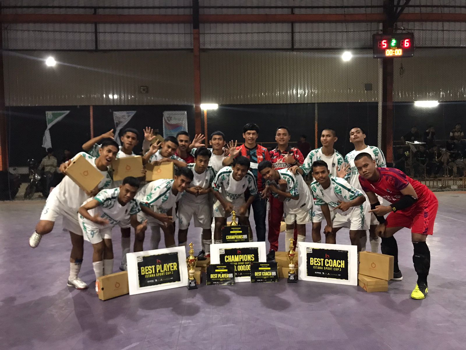 Gambar utama Tim Futsal SMKN 5 Batam Juara I Dalam Even Istana  Cup Ke-3