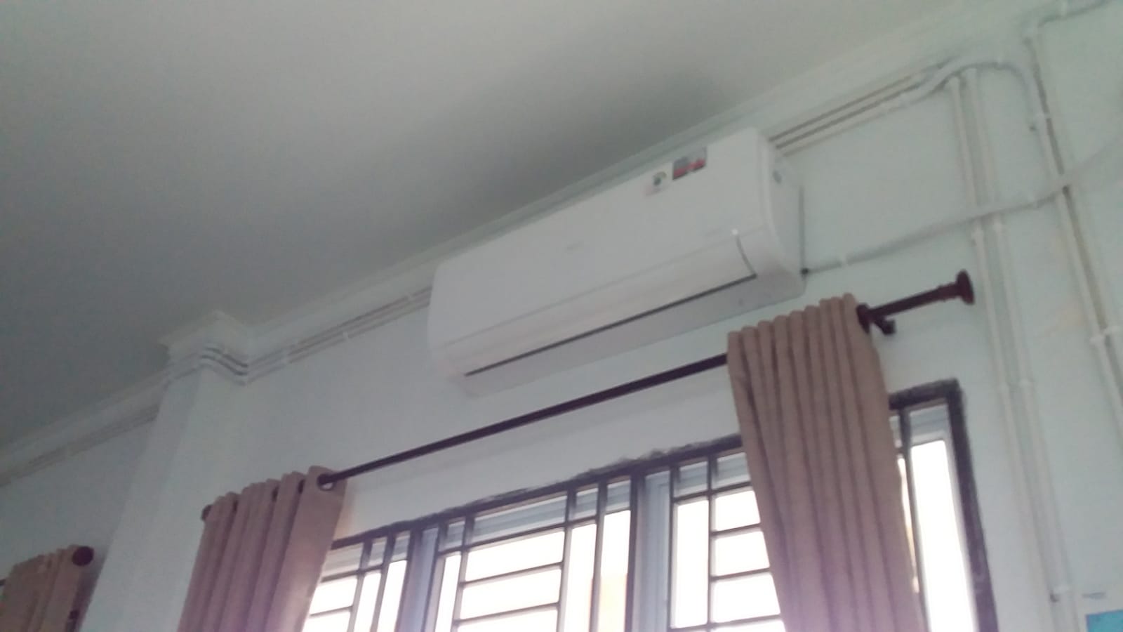 Gambar utama SMKN 5 Batam: Pemasangan AC di seluruh Ruangan Workshop Elind