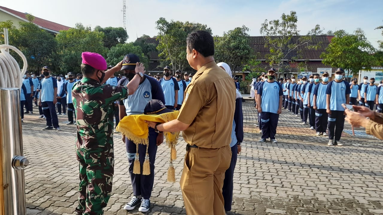 Gambar utama LANAL Batam Memberikan Pelatihan Kepemimpinan, Karakter dan Disiplin Siswa/Siswi SMKN 5 Batam