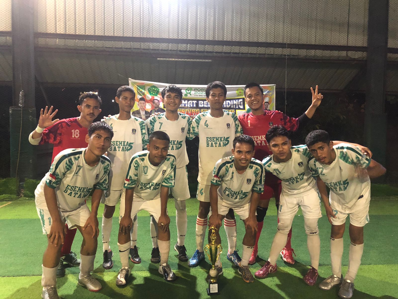 Gambar utama Tim Futsal SMKN 5 Batam Meraih Juara II Pada Turnamen Futsal Porseni III Kampus Ibnu Sina Batam