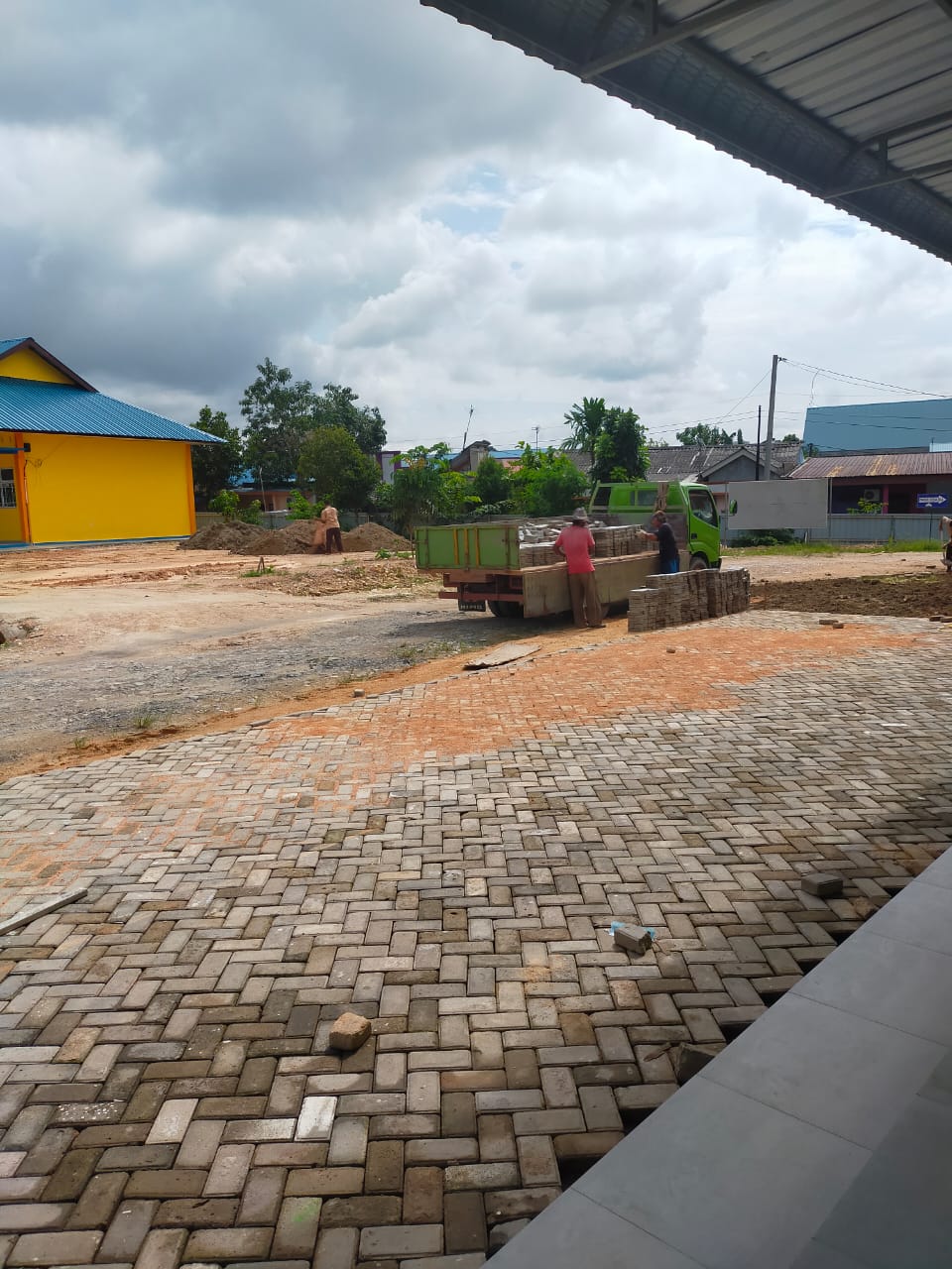 Gambar utama Pembangunan Halaman Mesjid Daaruth Tholibin