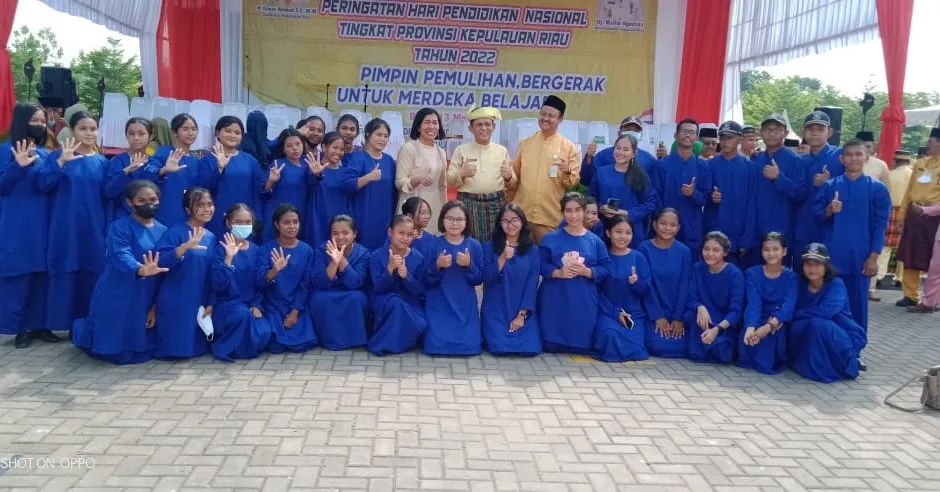 Gambar utama Sivitas Akademika SMKN 5 Batam Mengikuti Upacara Hardiknas Tingkat Provinsi Kepulauan Riau