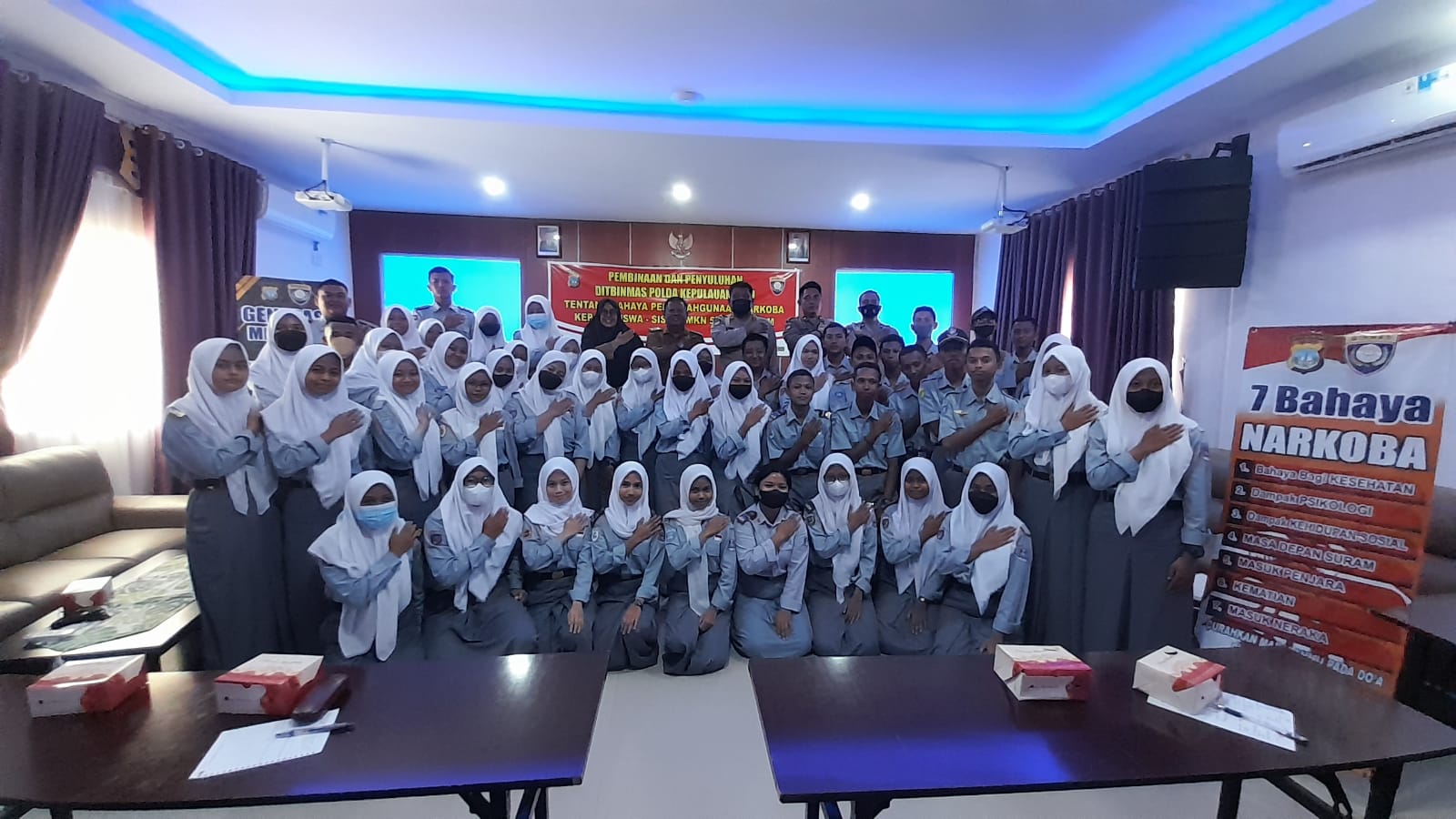 Gambar utama Polda Kepri Melakukan Penyuluhan Tentang Penyalahgunaan Narkoba Kepada Siswa/Siswi SMKN 5 Batam