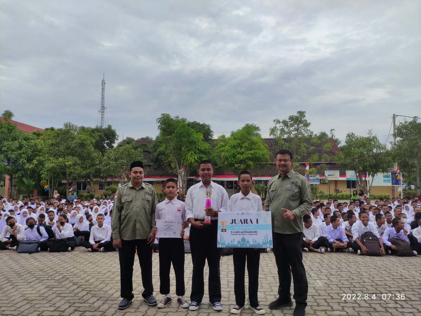 Gambar utama Majlis Sholawat Al-Asyiqin Menjuarai Lomba Hadrah  Tingkat Pelajar se-Provinsi Kepulauan Riau