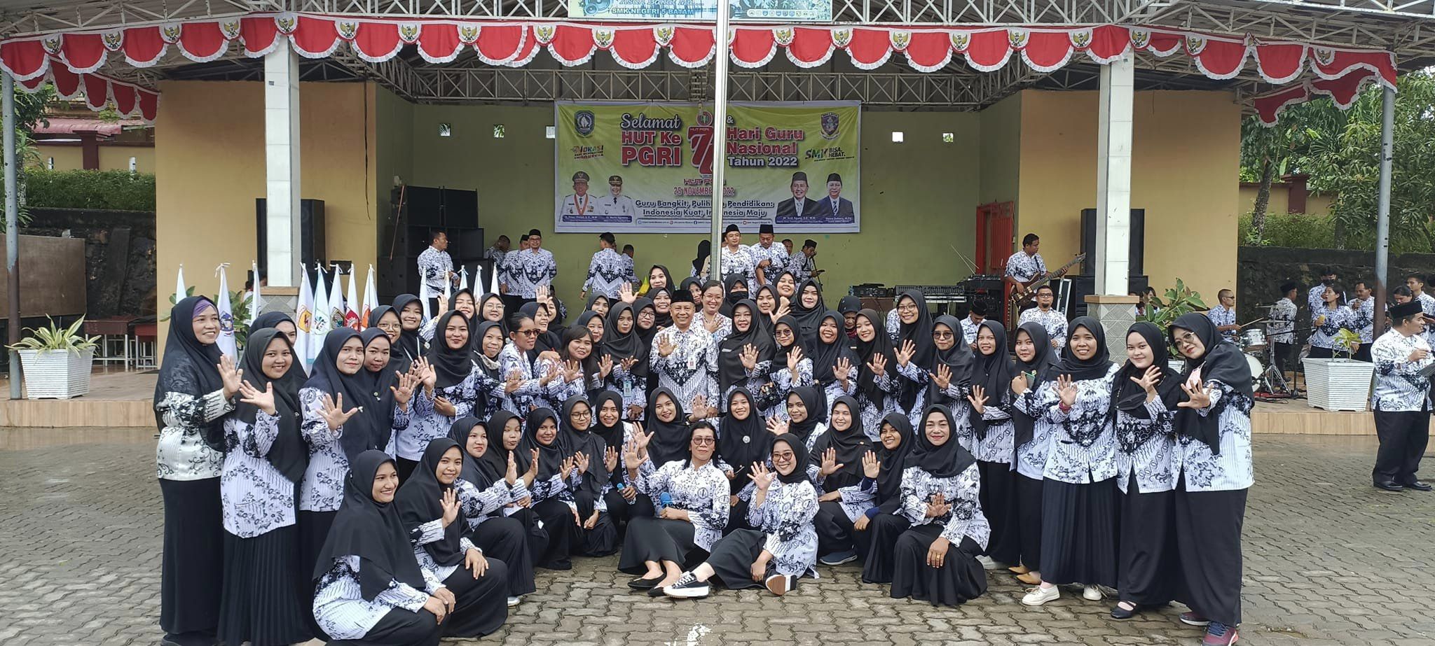 Gambar utama Upacara Peringatan Hari Guru ke 77 di SMKN 5 Batam